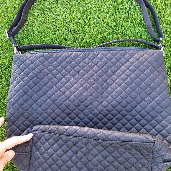 Vera Bradley Black Quilted Oversized Hobo Shouler/Crossbody Bag. - Picture 13 of 16